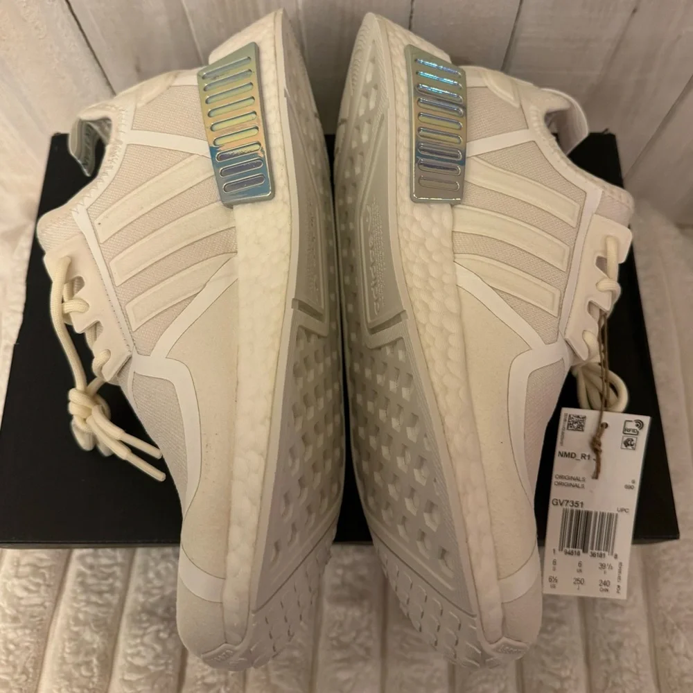 Adidas NMD_R1 ‘Silver Metallic plugs’ and cream white coloring - Size 6.5 - Picture 5 of 11